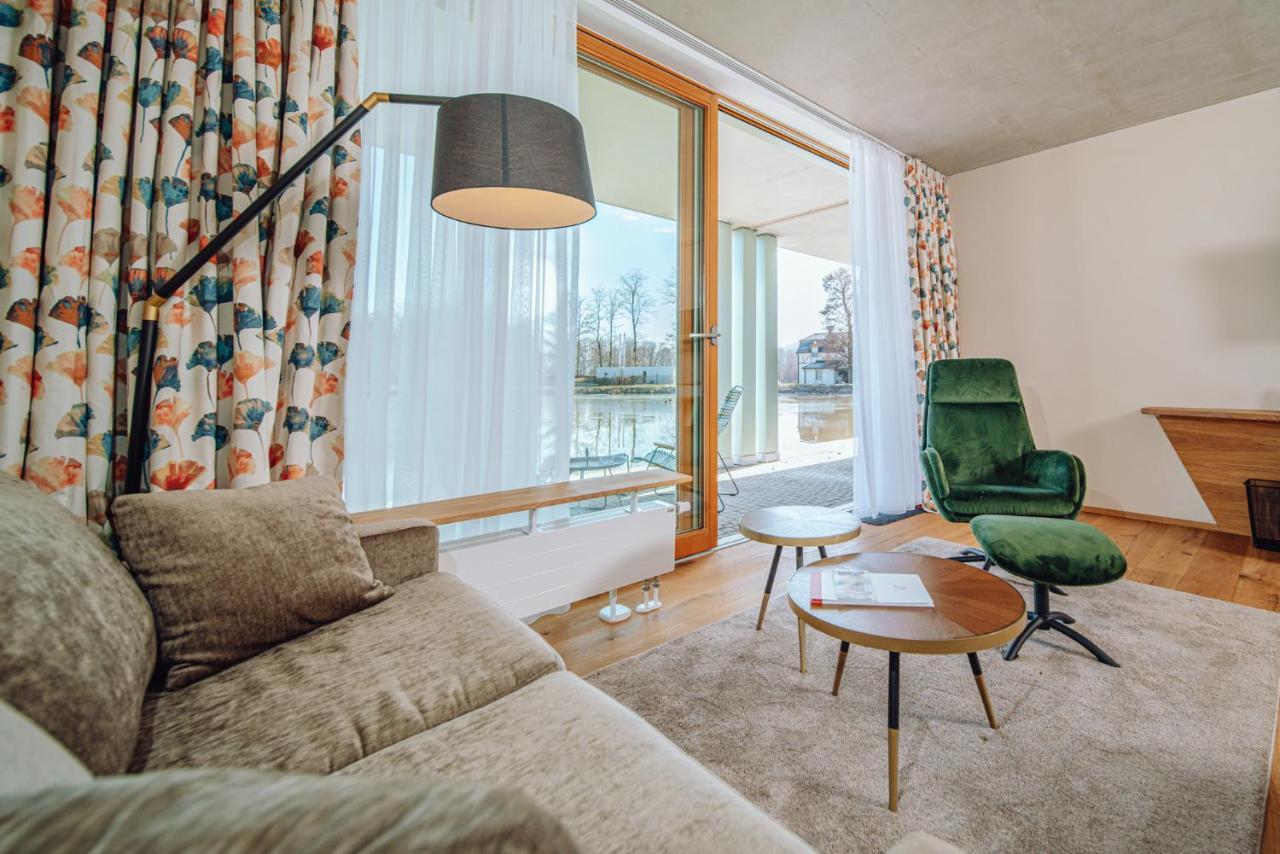 Pałac Pakoszów Jelenia Góra Exterior foto A suite at the Hotel